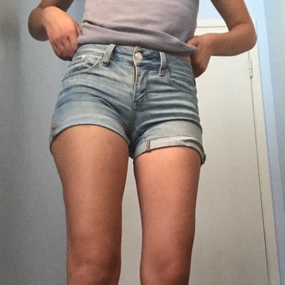 American Eagle Midi Shorts Light Blue - Picture 7 of 7